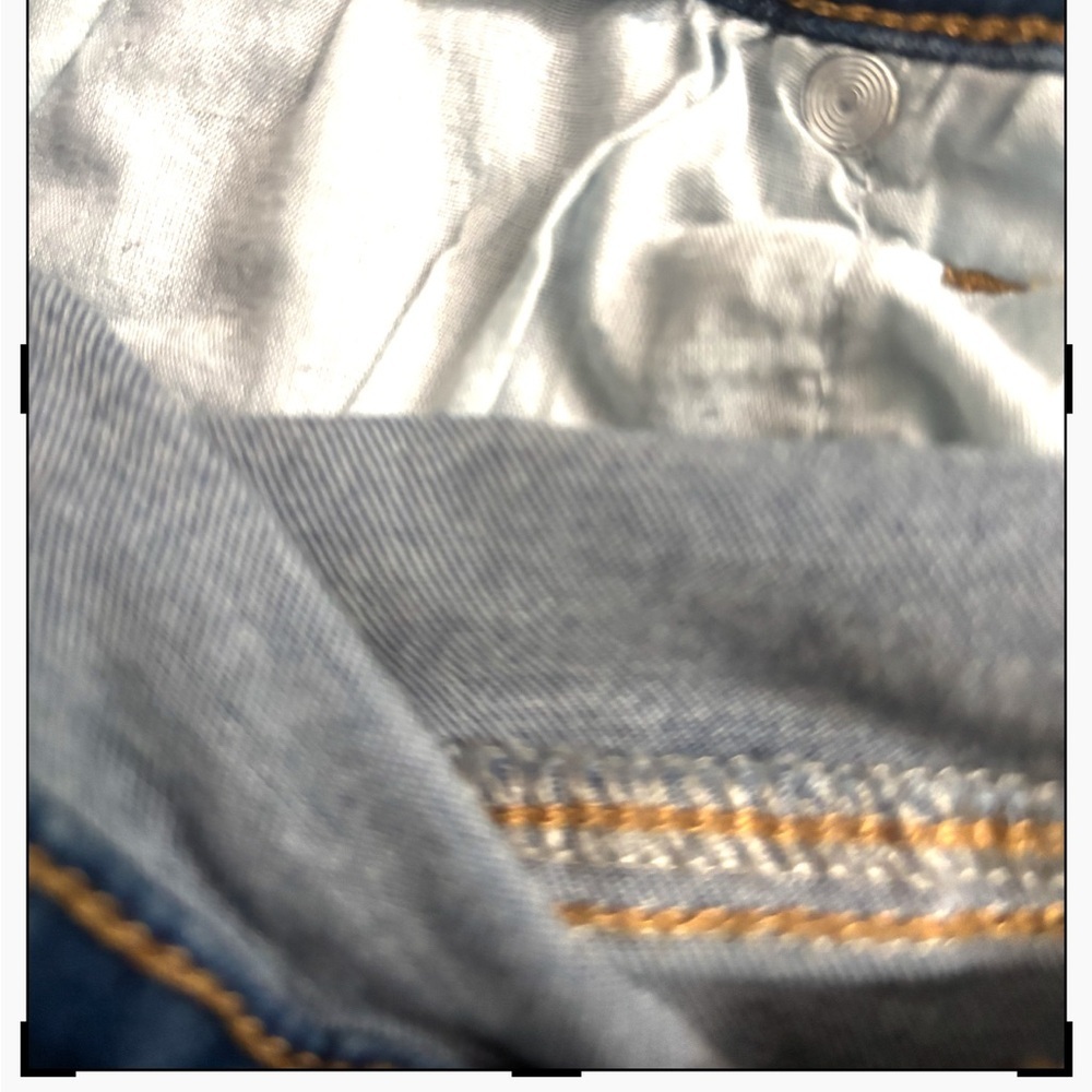 Disclosure Light Blue Relaxed Jeans- See pics for true color. - Picture 6 of 10